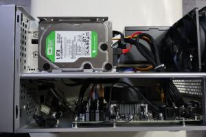 電源ケーブル他取り付け後