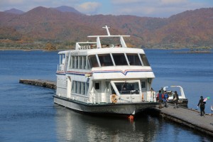 桧原湖遊覧船