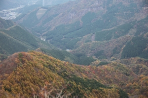 全山紅葉の荒船山（２／３）
