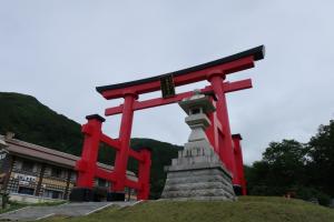 湯殿山