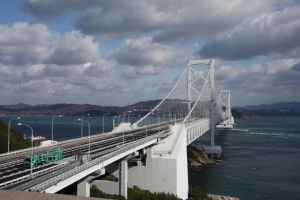 大鳴門橋